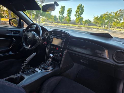 Used 2014 Scion FR-S RWD image 10