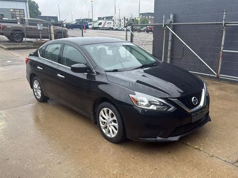 Certified 2019 Nissan Sentra SV FWD image 1