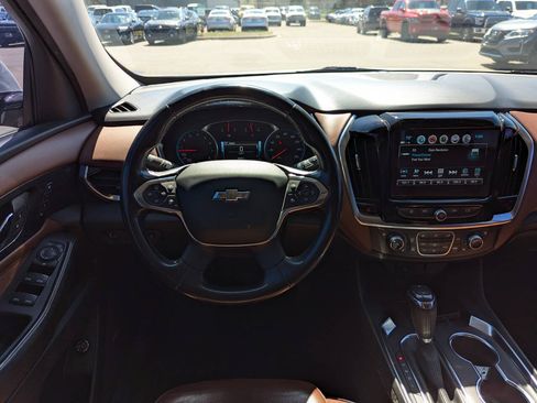 Used 2019 Chevrolet Traverse High Country AWD/4WD image 18