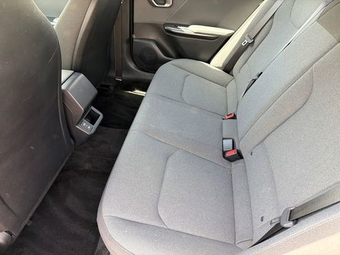 Used 2025 Kia K4 FWD image 20