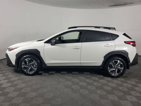 Used 2025 Subaru Crosstrek 2.0i Premium w/ Crosstrek Mirror Package image 7