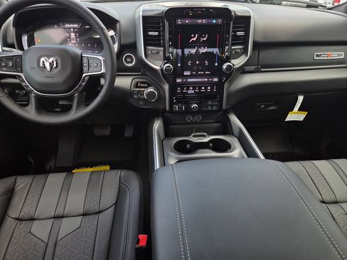 New 2026 RAM 1500 Big Horn AWD/4WD image 5