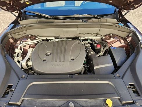 New 2026 Volvo XC90 B5 Core w/ Protection Package image 17