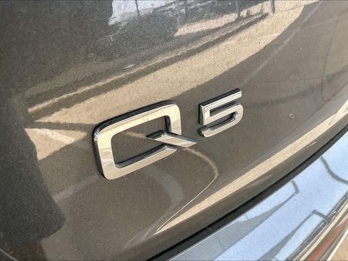Used 2024 Audi Q5 2.0T Premium AWD/4WD image 30