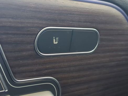 Used 2025 Mercedes-Benz GLB 250 image 20