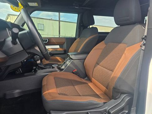 Used 2022 Ford Bronco Outer Banks AWD/4WD image 11