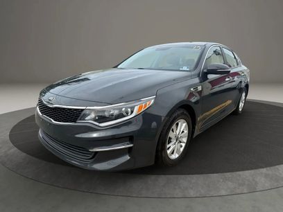 Used 2016 Kia Optima LX w/ LX Convenience Package
