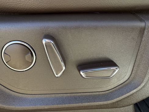 Used 2023 Ford Expedition Max King Ranch image 31