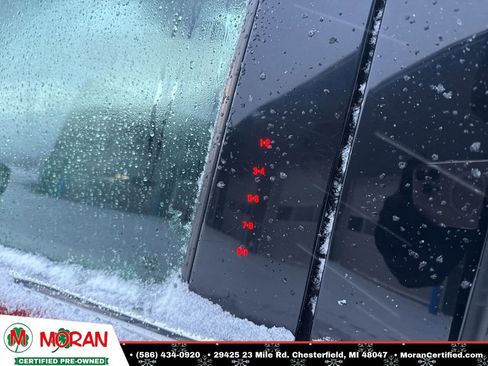 Used 2019 Ford Escape SE image 11