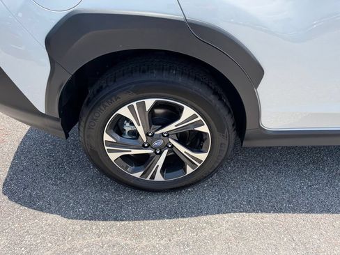 Used 2026 Subaru Crosstrek 2.5i Premium AWD/4WD image 5