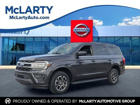 Used 2024 Ford Expedition XLT AWD/4WD image 1