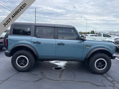 Used 2022 Ford Bronco Badlands w/ Sasquatch Package AWD/4WD image 4