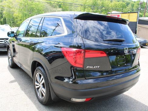 Used 2018 Honda Pilot EX image 10