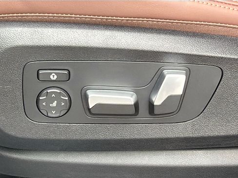 New 2026 BMW X5 xDrive40i w/ M Sport Package AWD/4WD image 25