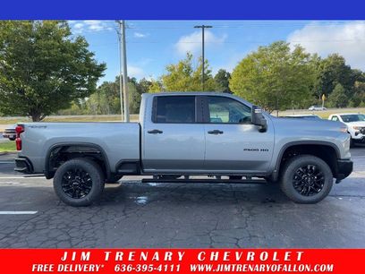 New 2026 Chevrolet Silverado 2500 Custom w/ Custom Blackout Package