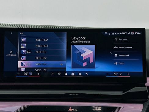 Used 2025 BMW i5 eDrive40i w/ M Sport Package image 15