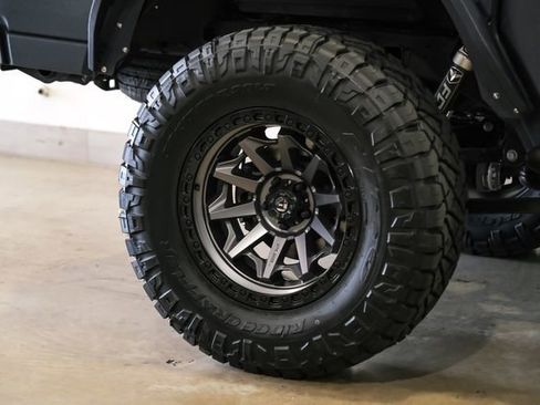 Used 2025 Jeep Gladiator Sport image 71