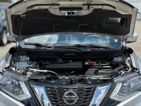 Used 2018 Nissan Rogue S AWD/4WD image 27