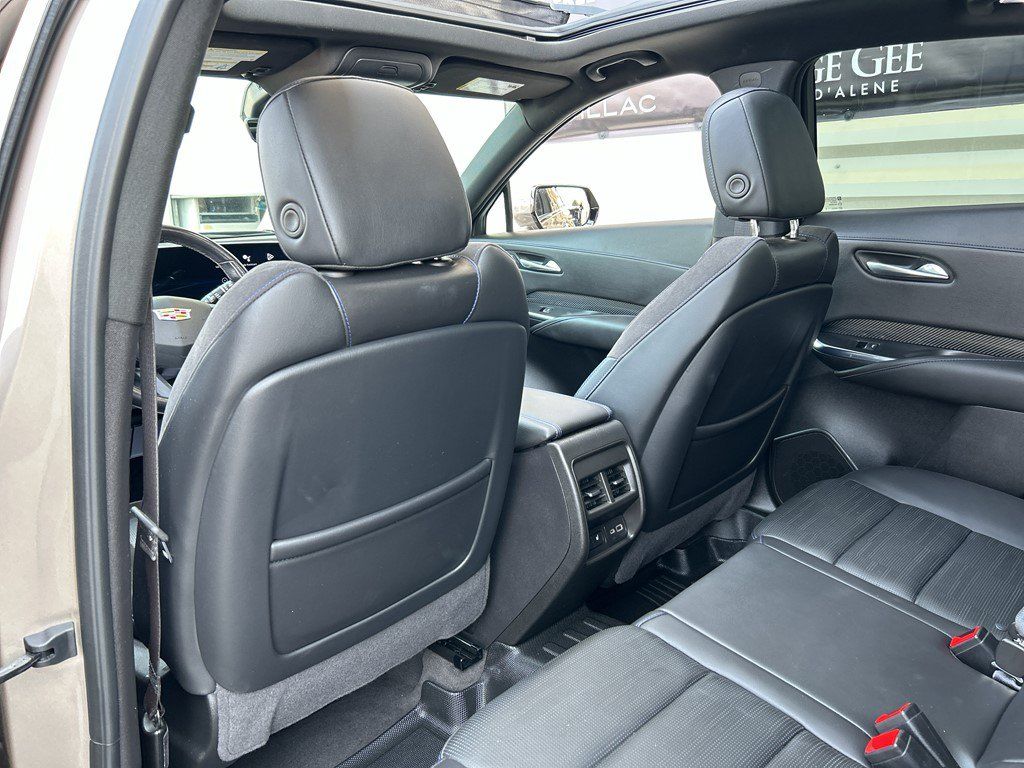 Certified 2024 Cadillac XT4 Sport AWD/4WD image 22
