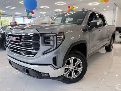 Used 2025 GMC Sierra 1500 SLT AWD/4WD image 1
