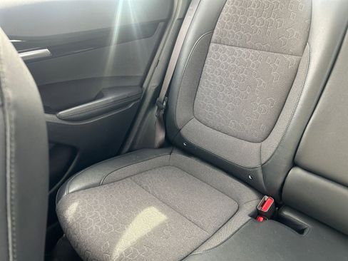 Used 2025 Kia Seltos S image 40