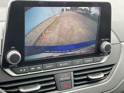 Used 2025 Nissan Altima 2.5 SR image 29