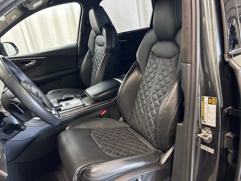 Used 2022 Audi SQ7 Prestige AWD/4WD image 11
