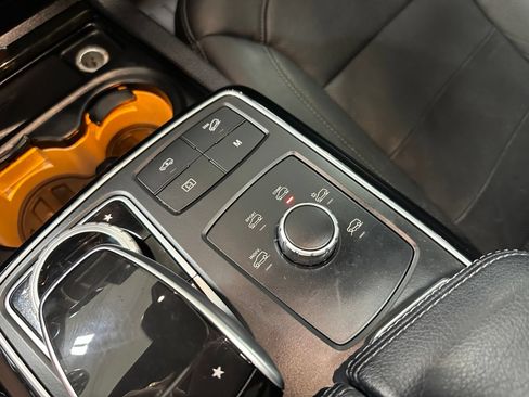Used 2019 Mercedes-Benz GLS 550 4MATIC image 33