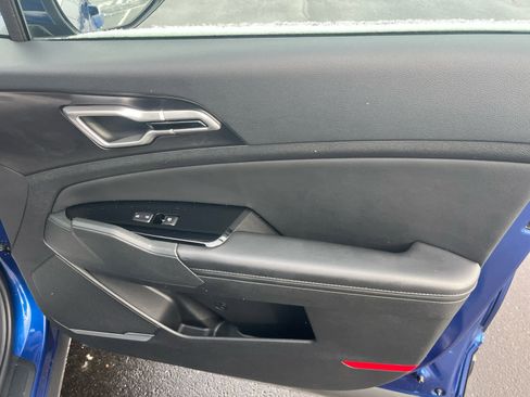 Used 2024 Kia Sportage EX image 48