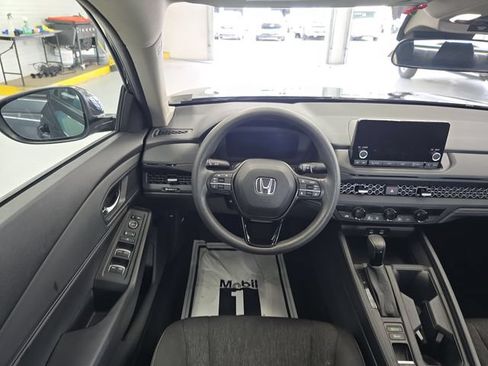 Used 2023 Honda Accord EX image 12