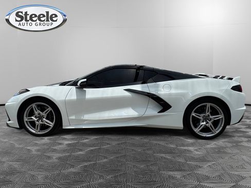 Used 2024 Chevrolet Corvette Stingray Preferred Cpe w/ Z51 Performance Package RWD image 2