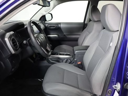 Used 2022 Toyota Tacoma SR5 w/ Technology Package RWD image 14
