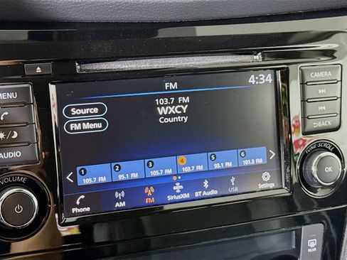 Certified 2022 Nissan Rogue Sport SV w/ Technology Package image 7