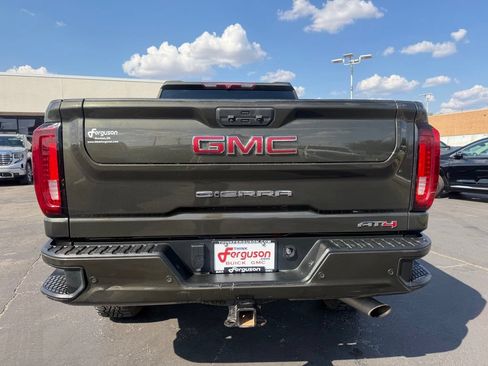 Used 2022 GMC Sierra 2500 AT4 w/ Driver Alert Package I AWD/4WD image 16