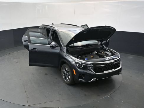 Certified 2024 Kia Seltos S AWD/4WD image 17