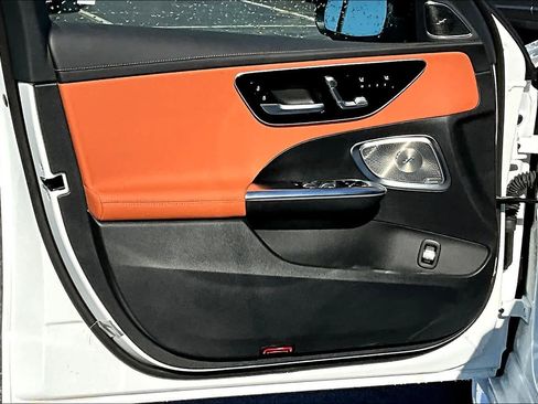 Used 2025 Mercedes-Benz C 300 Sedan image 10