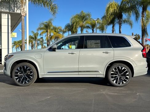 New 2026 Volvo XC90 T8 Ultra w/ Protection Package Premier image 2