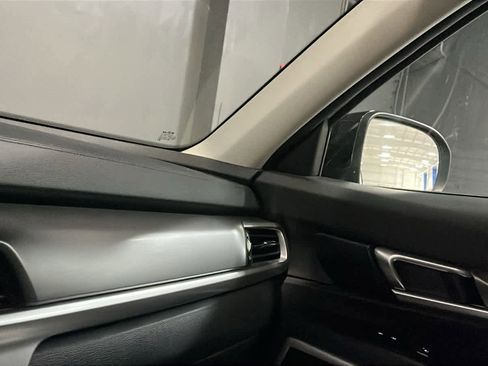 Used 2020 Kia Telluride LX AWD/4WD image 20