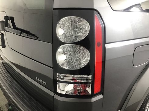 Used 2015 Land Rover LR4 HSE AWD/4WD image 16