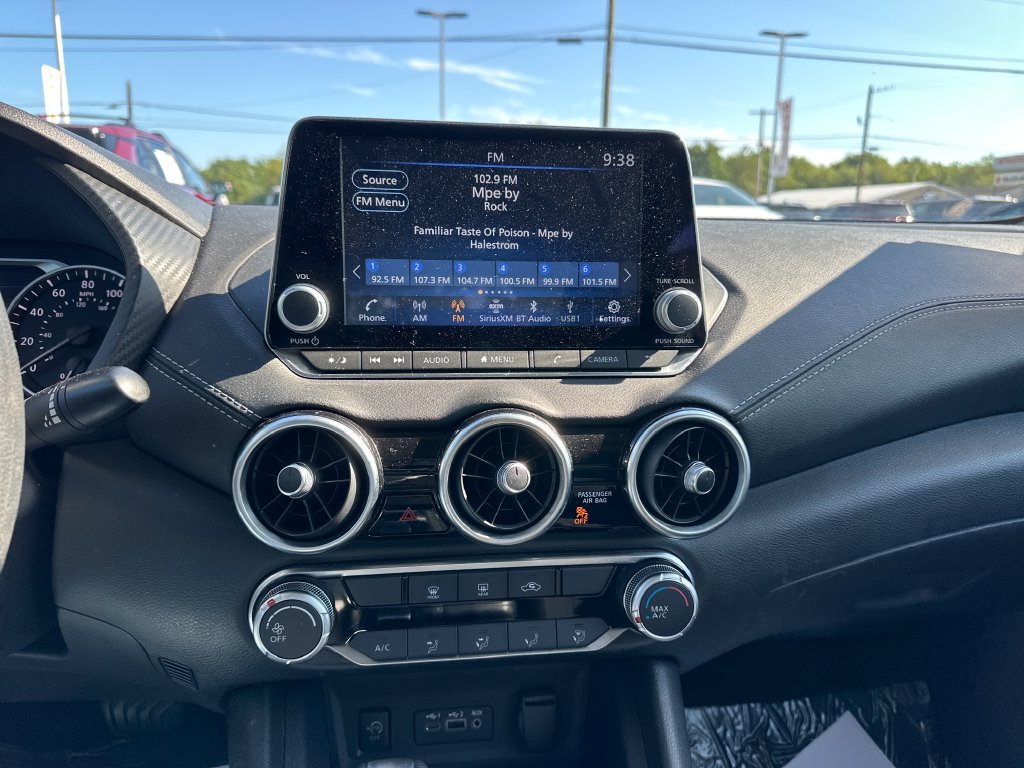 Used 2024 Nissan Sentra SV FWD image 34