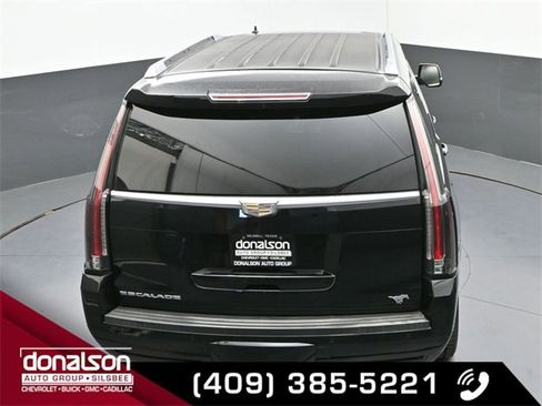 Used 2016 Cadillac Escalade Luxury image 22
