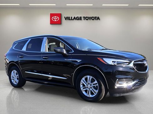 Used 2020 Buick Enclave Essence image 7