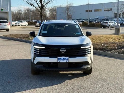 New 2026 Nissan Kicks SV w/ SV Premium Package image 2