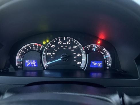 Used 2013 Toyota Camry SE w/ Convenience Pkg image 18