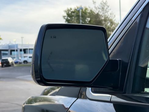 Used 2016 GMC Yukon SLT RWD image 19
