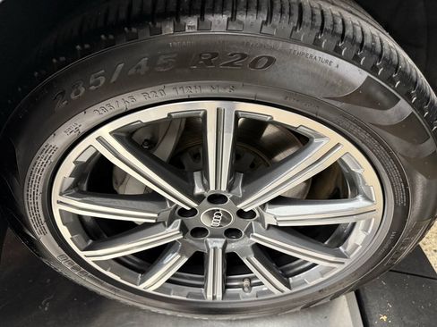 Used 2022 Audi Q7 2.0T Premium Plus w/ Premium Plus Package AWD/4WD image 36