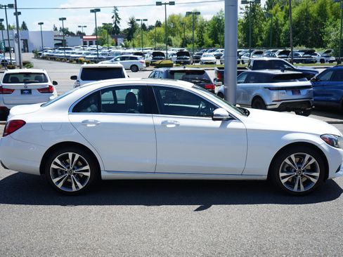 Used 2018 Mercedes-Benz C 300 4MATIC Sedan image 6