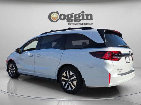New 2026 Honda Odyssey EX-L image 3