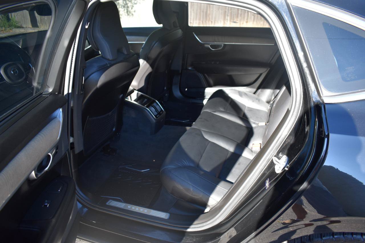 Used 2023 Volvo S90 B6 Plus AWD/4WD image 17