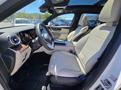 Used 2026 Mercedes-Benz GLC 300 4MATIC image 20